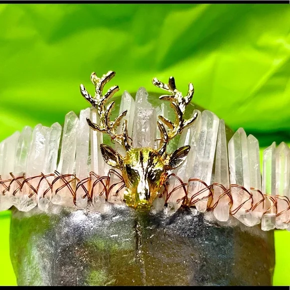 Quartz Crystal crown with stag head - Picture 2 of 8